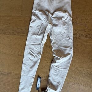 BNWT ONER effortless leggings